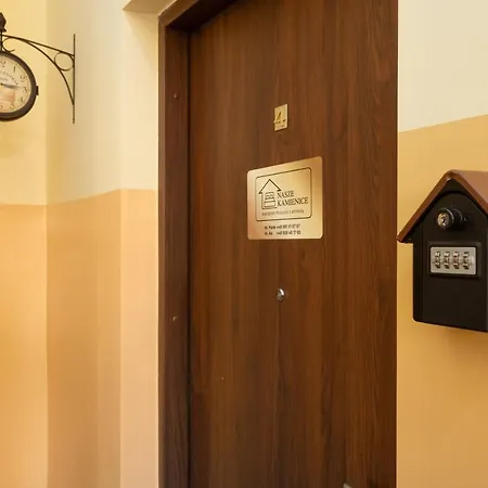 Nasze Kamienice Muzyczny Z Antresola アパート *