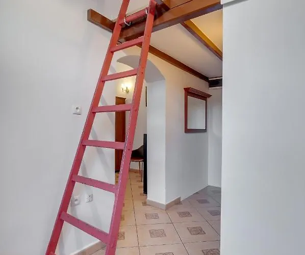 Apartment Nasze Kamienice Muzyczny Z Antresola